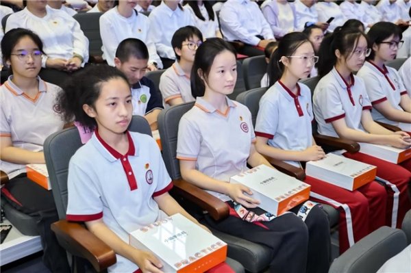 漢崋资本 北京市平谷区教育高质量发展成果汇报会召开 小猿学练机见证智慧教育扬帆致远